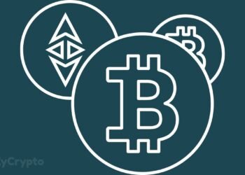 Trump Taps Into Crypto Craze By Accepting Bitcoin, Ether, Solana, Shiba Inu, Dogecoin Donations