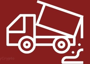 What If MicroStrategy Dumps 105,000 Bitcoin On The Market?